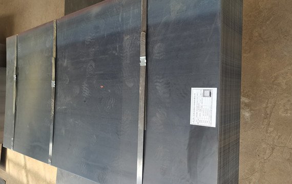 black metal sheet 570x360