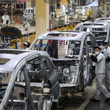Car manufacturer