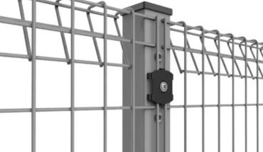 BRC galvanized wire metal fence in gray color.