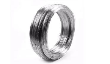 Galvanized wire steel binding GI wire in silver color.