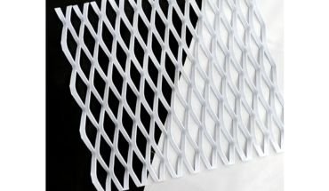Diamond galvanized expanded metal mesh sample.