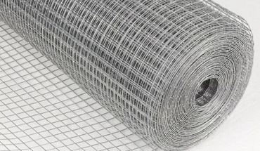 Galvanized welded wire mesh roll in think made.