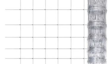 Galvanized wire woven mesh roll for fencing in square holes.
