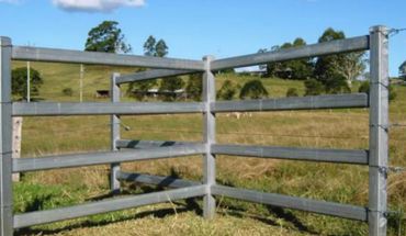 Heavy duty powder coated panel farm fence in silver solid tubes.