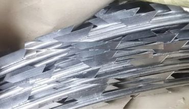 High security design concertina wire roll.