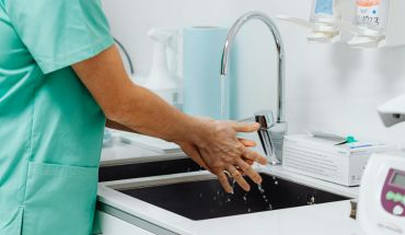 Wash basin in hospital with deep design.