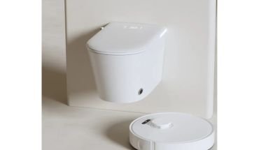 Rimless smart toilet self cleaning in white glossy finish.