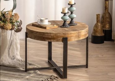 Rustic and farmhouse coffee table in brown color design.