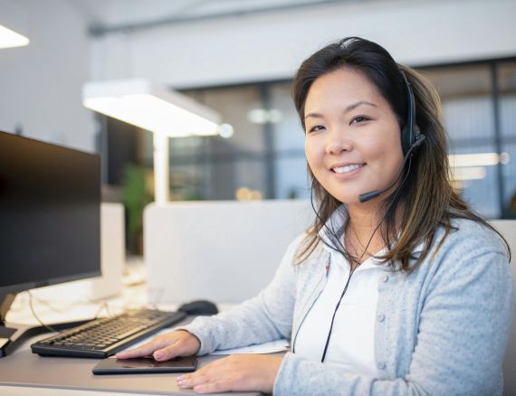 Support agent for clients in a manufacturing company.