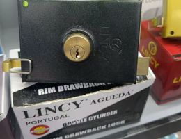 Lincy Agueda Rim Drawback lock black design.